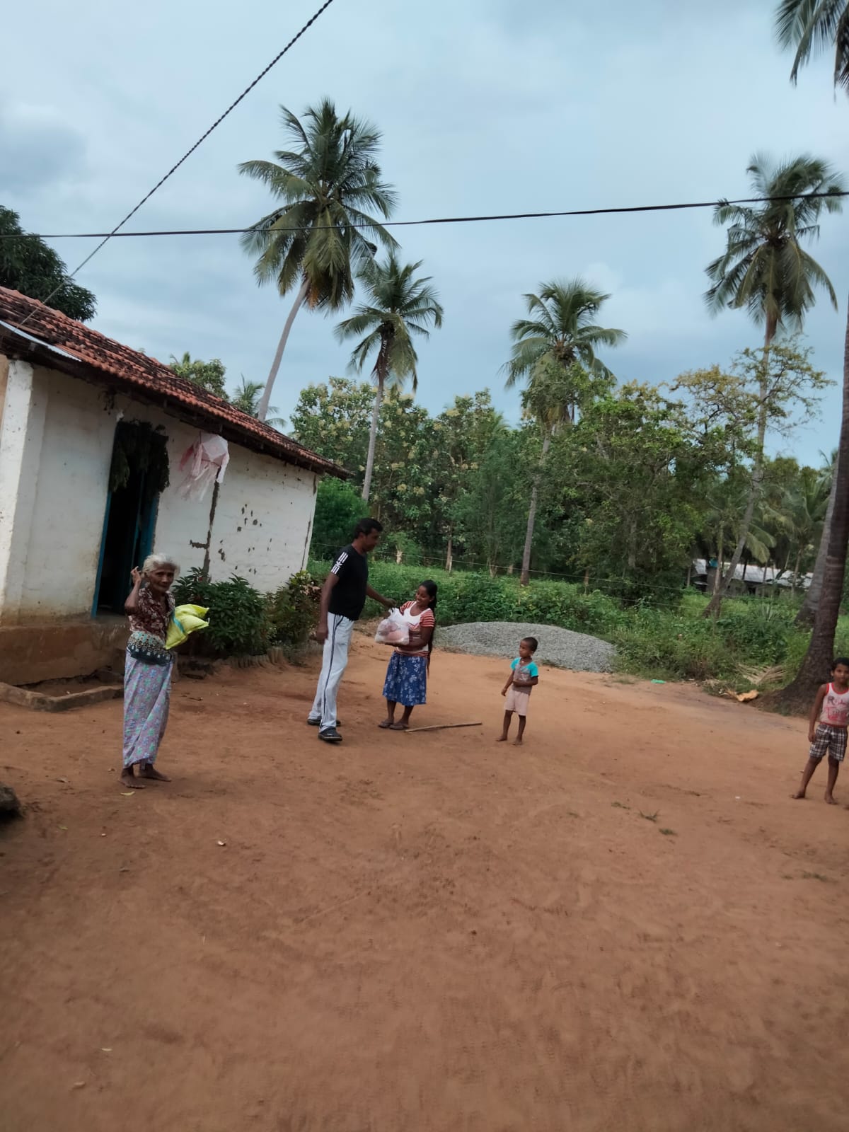 Nature View Foundation dry food packs distribution during 2020 COVID lockdown